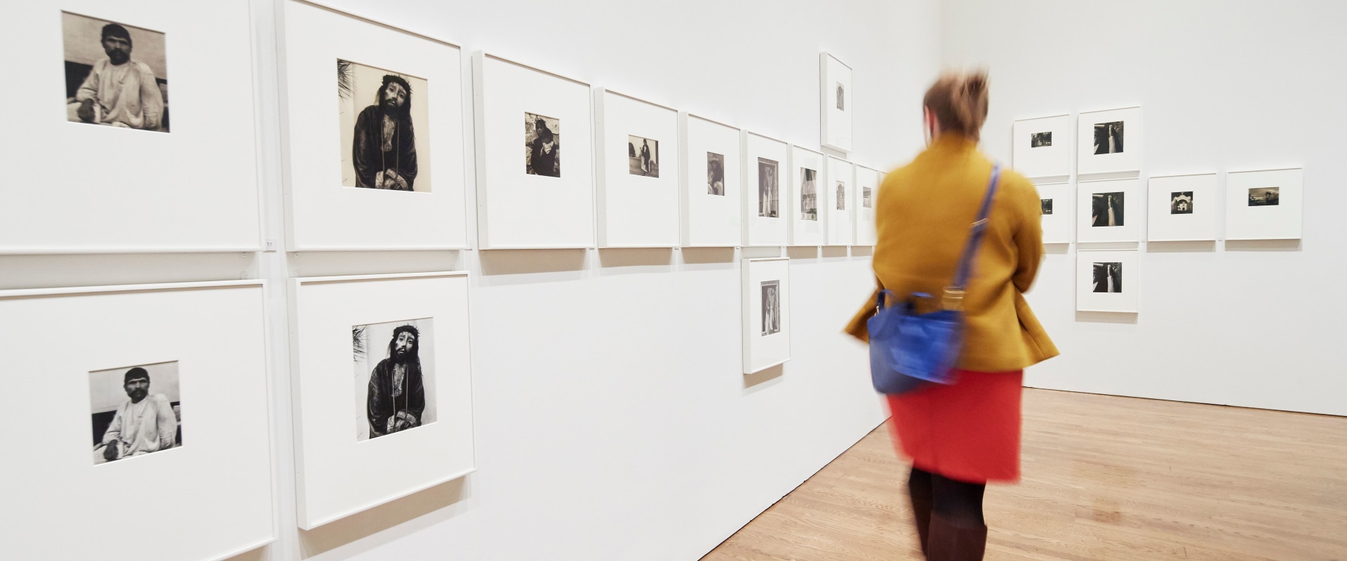 Exploring the Art Galleries in New York: Discounts for Students and Seniors